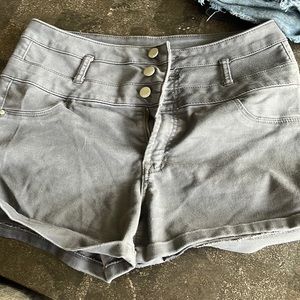 Gray shorts